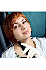Ли­щинс­кая Елена, мастер маникюра-педикюра